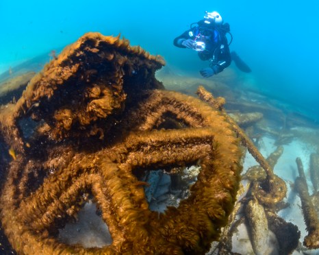 Bill Miklosz dives on the shipwreck Novadoc on an earlier trip to the West Michigan Underwater Preserve. Photo: Paul Chase