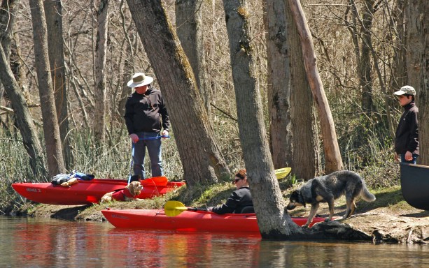 Paddlers get ready for a spring float on the Rogue River upstream from Rockford. Photo: Howard Meyerson